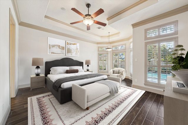 7 Club Oak Court, Kingwood, TX 77339