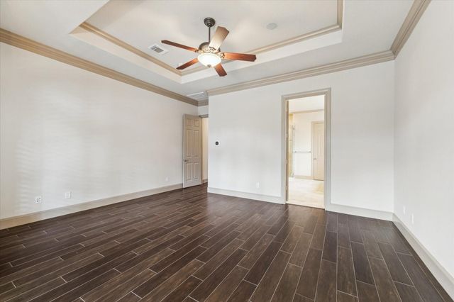 7 Club Oak Court, Kingwood, TX 77339