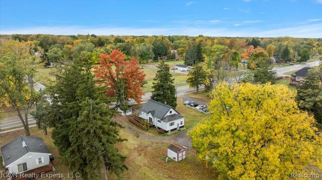 24850 W 9 Mile Road, Southfield, MI 48033