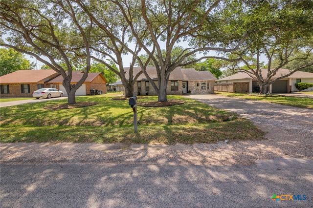 313 Pheasant, Victoria, TX 77905