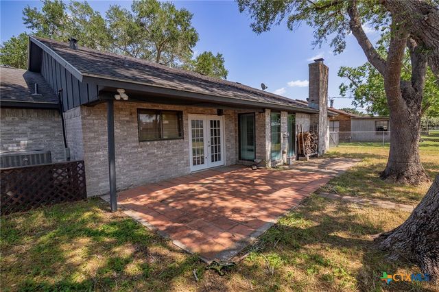 313 Pheasant, Victoria, TX 77905