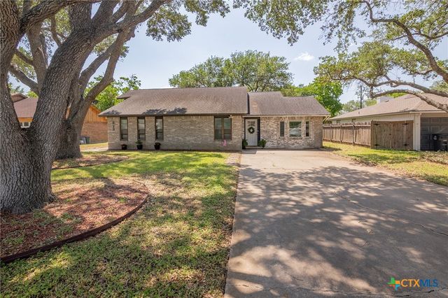 313 Pheasant, Victoria, TX 77905