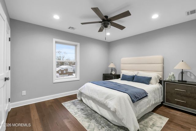 723 Monmouth Parkway, North Middletown, NJ 07748
