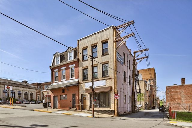 810 Amity St, Homestead, PA 15120