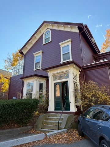352 Harvard Street 1C, Cambridge, MA 02138