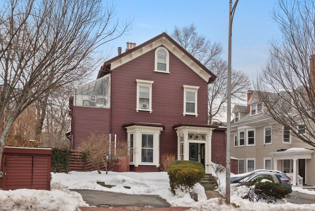 352 Harvard Street 1C, Cambridge, MA 02138