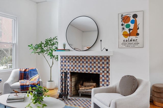 352 Harvard Street 1C, Cambridge, MA 02138