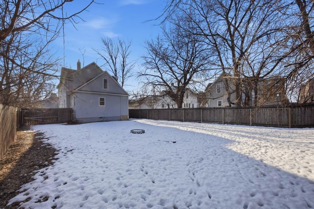 412 12th Street N, Fargo, ND 58102