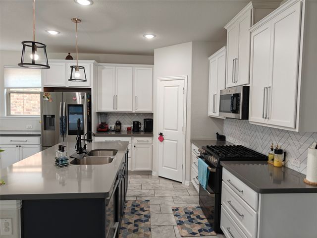 1001 Azure Lane, Celina, TX 75009