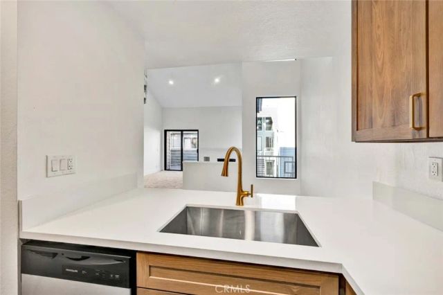 16960 Algonquin 3-204, Huntington Beach, CA 92649