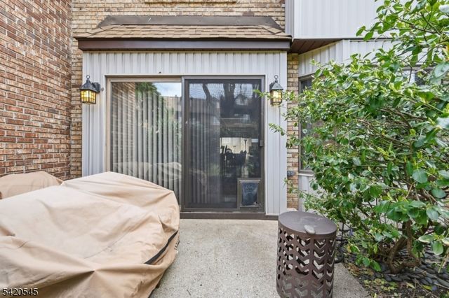 900 Valley Rd E3, Clifton City, NJ 07013