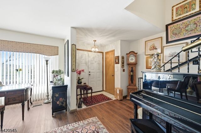 900 Valley Rd E3, Clifton City, NJ 07013