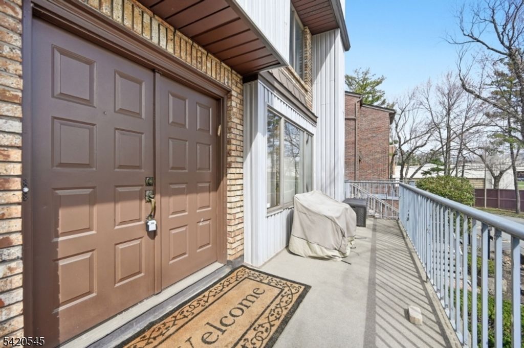 900 Valley Rd E3, Clifton City, NJ 07013 — photo 2