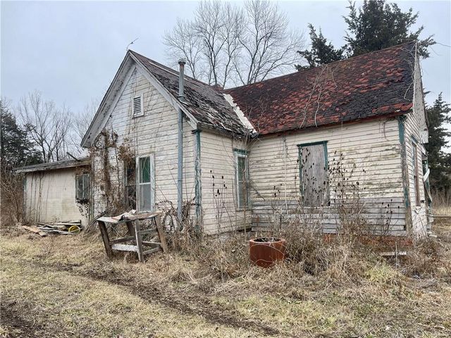 312 N Main Street, Blairstown, MO 64726