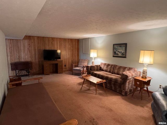 2347 Business Hwy 13 Highway, Murphysboro, IL 62966