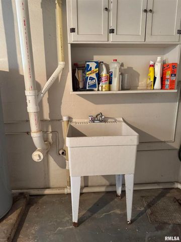 2347 Business Hwy 13 Highway, Murphysboro, IL 62966