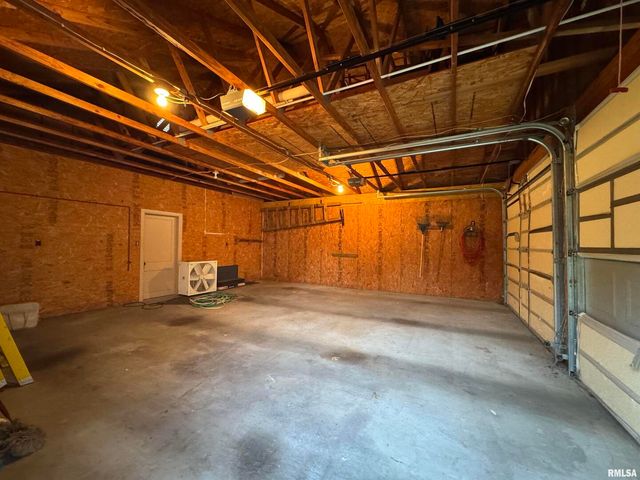 2347 Business Hwy 13 Highway, Murphysboro, IL 62966