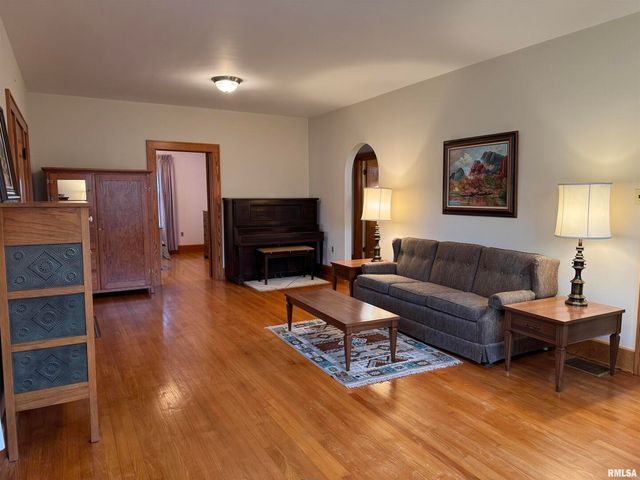 2347 Business Hwy 13 Highway, Murphysboro, IL 62966