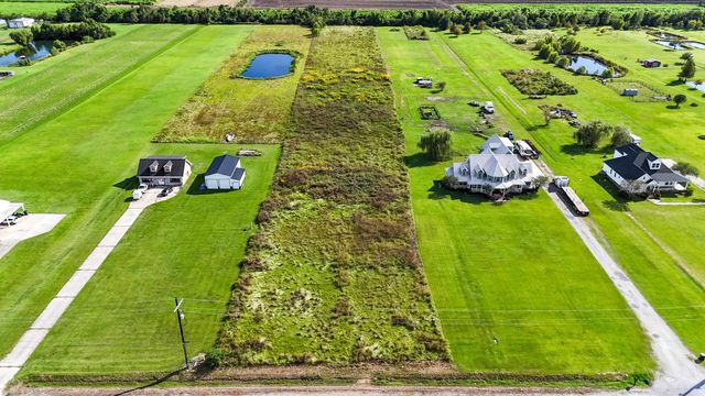 764 E Woodlawn Ranch Road, Houma, LA 70363