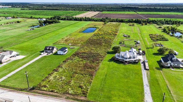764 E Woodlawn Ranch Road, Houma, LA 70363