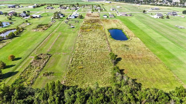 764 E Woodlawn Ranch Road, Houma, LA 70363