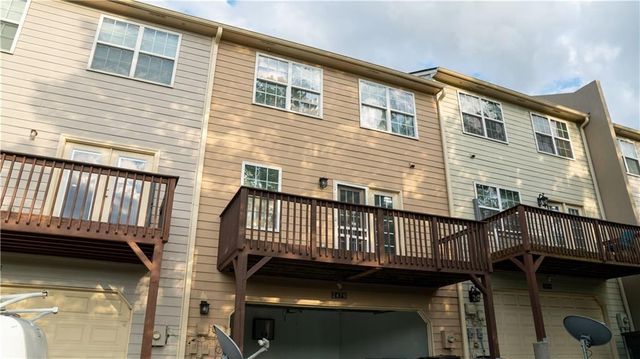 2476 Suwanee Pointe Drive, Lawrenceville, GA 30043