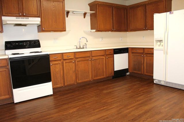 1319 CARMEL OAKS, San Antonio, TX 78253