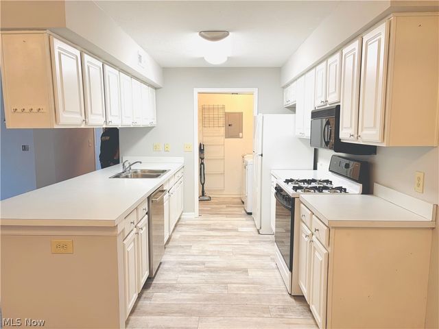 22671 Lenox Drive, Fairview Park, OH 44126