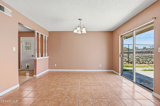 9101 CUERNAVACA Drive, El Paso, TX 79907
