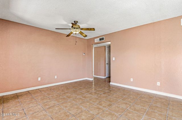 9101 CUERNAVACA Drive, El Paso, TX 79907