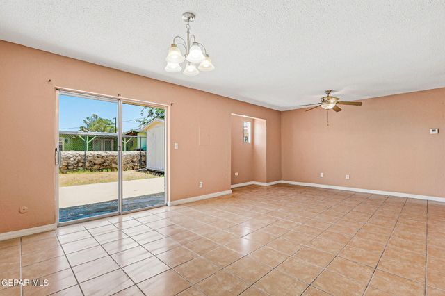 9101 CUERNAVACA Drive, El Paso, TX 79907
