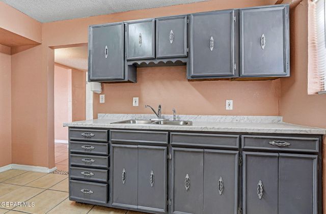 9101 CUERNAVACA Drive, El Paso, TX 79907