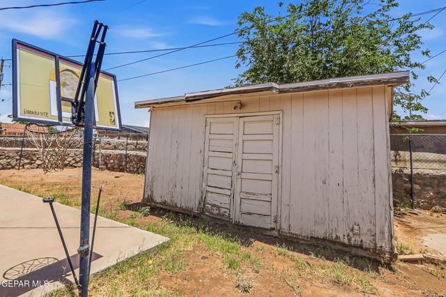 9101 CUERNAVACA Drive, El Paso, TX 79907
