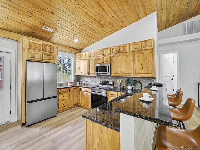 10240 W 16th Avenue, Lakewood, CO 80215