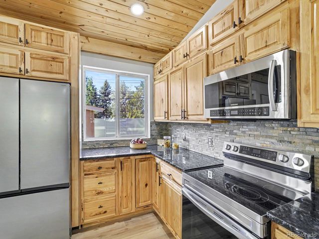 10240 W 16th Avenue, Lakewood, CO 80215