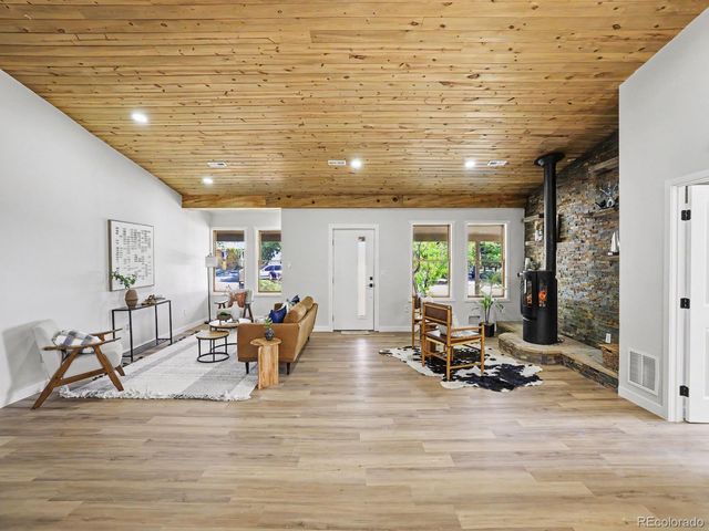 10240 W 16th Avenue, Lakewood, CO 80215