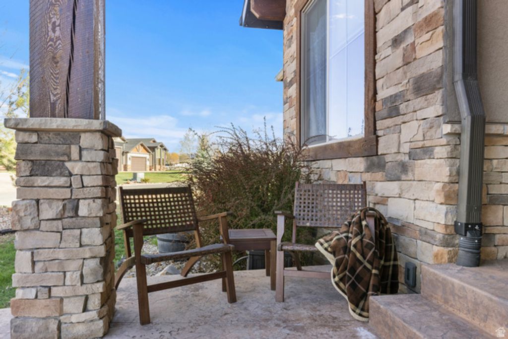 Image 11 of property listing at 823 W SUMMIT HAVEN CIR, Francis, UT 84036