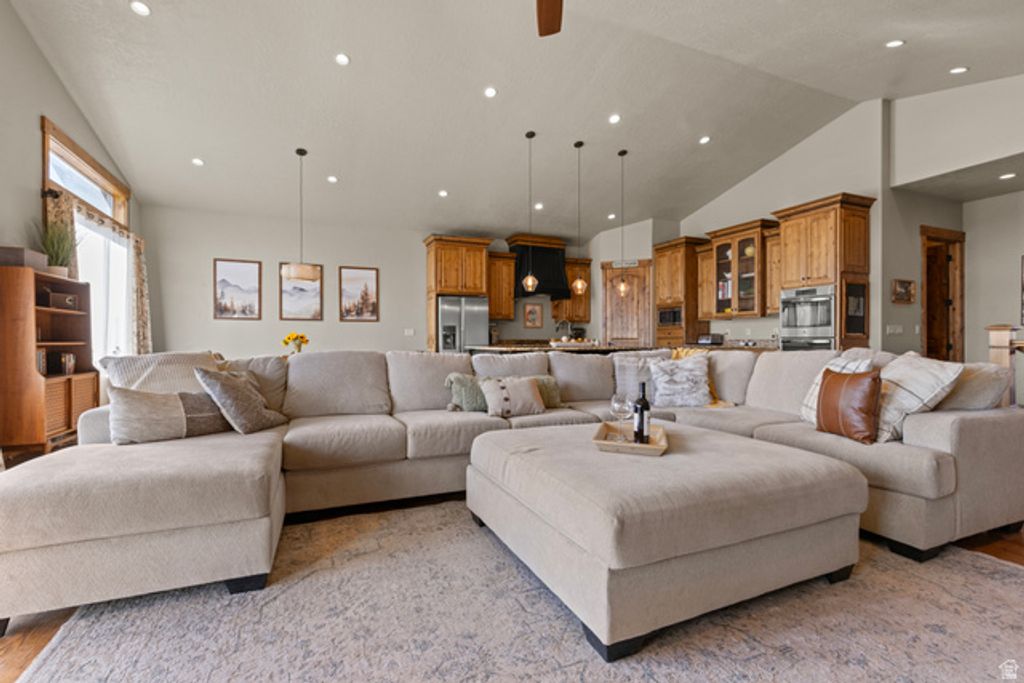 Image 14 of property listing at 823 W SUMMIT HAVEN CIR, Francis, UT 84036