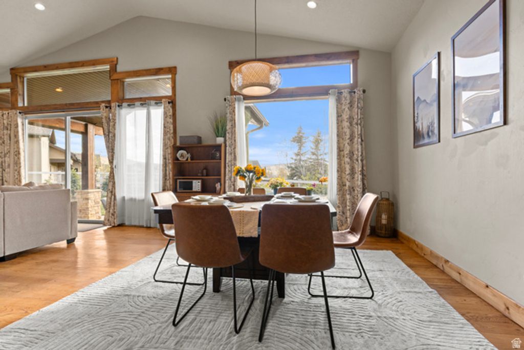 Image 18 of property listing at 823 W SUMMIT HAVEN CIR, Francis, UT 84036