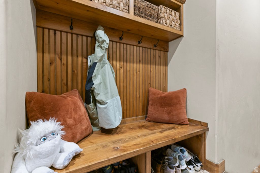 Image 58 of property listing at 823 W SUMMIT HAVEN CIR, Francis, UT 84036