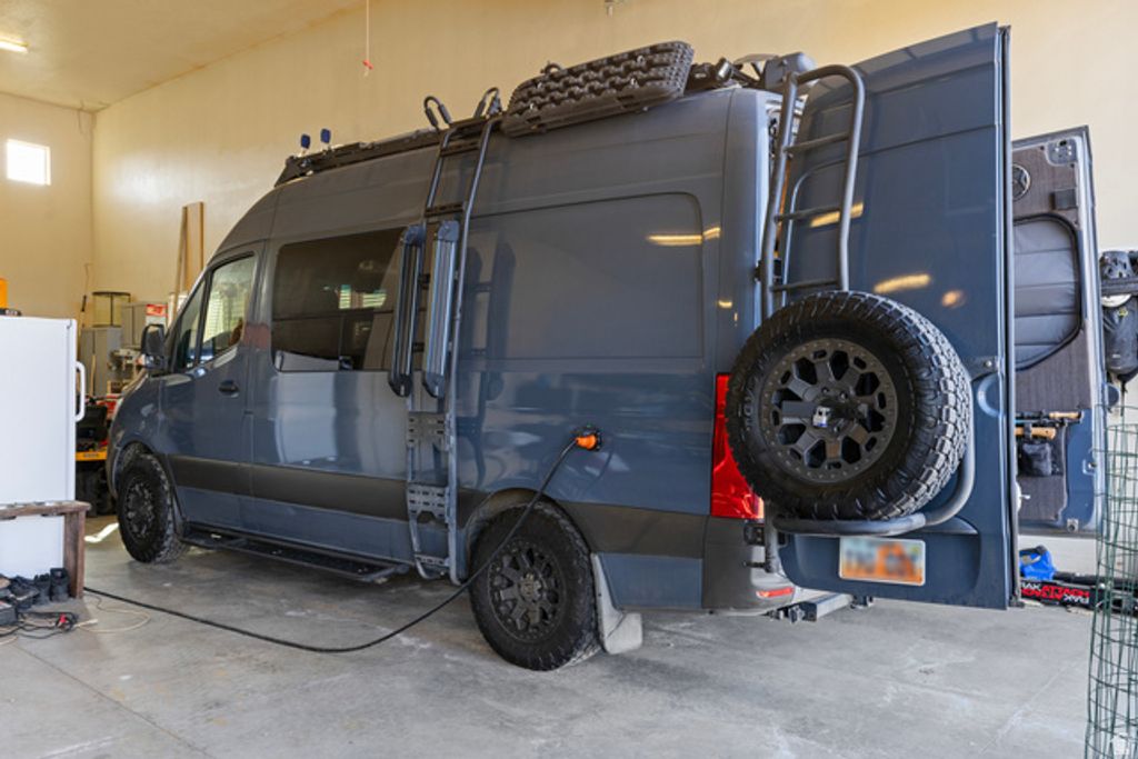 Image 9 of property listing at 823 W SUMMIT HAVEN CIR, Francis, UT 84036