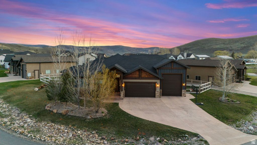 Image 84 of property listing at 823 W SUMMIT HAVEN CIR, Francis, UT 84036