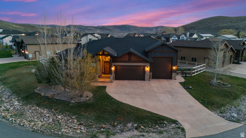 Image 88 of property listing at 823 W SUMMIT HAVEN CIR, Francis, UT 84036