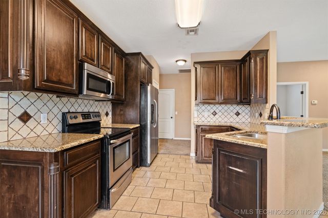 3508 Carriage Point Drive, Durant, OK 74701