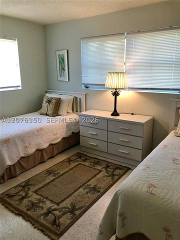 1241 Manor Dr, Singer Island, FL 33404