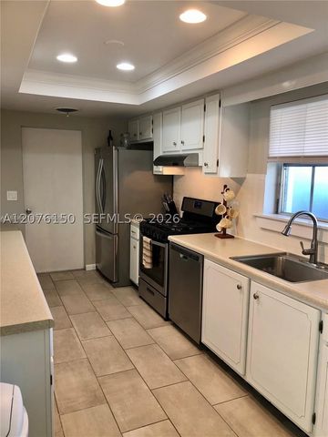 1241 Manor Dr, Singer Island, FL 33404