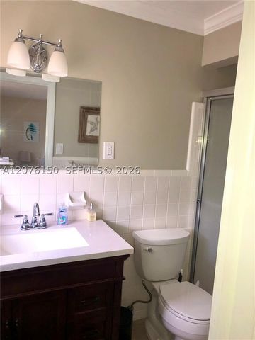 1241 Manor Dr, Singer Island, FL 33404