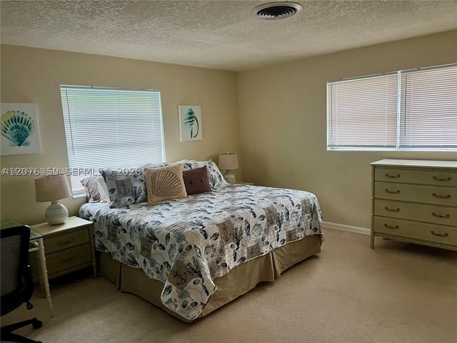 1241 Manor Dr, Singer Island, FL 33404