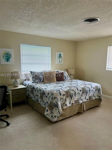 1241 Manor Dr, Singer Island, FL 33404