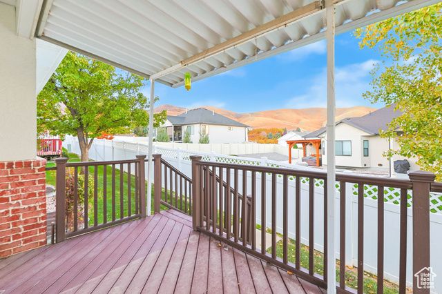 558 S OAK LN, Tooele, UT 84074